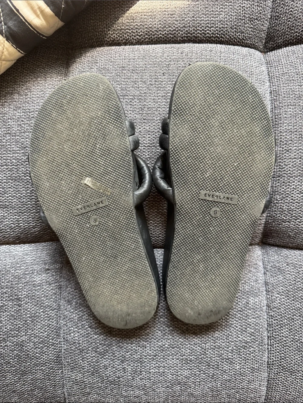 Everlane Black Triple-Strap Italian Form Padded Slide Sandals sz6